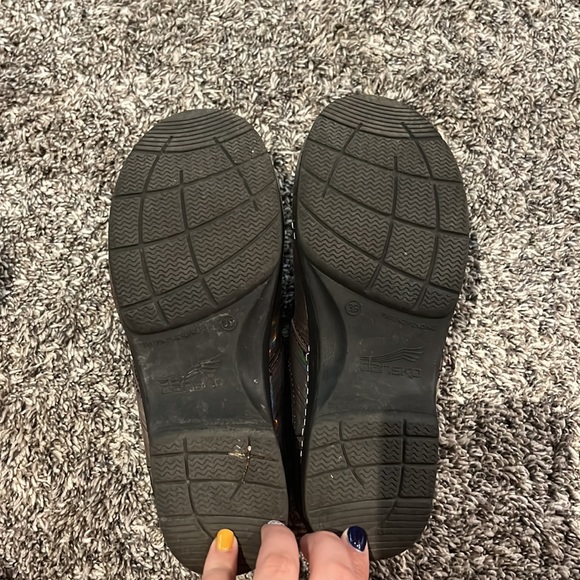 Dansko nursing shoes - Picture 3 of 3